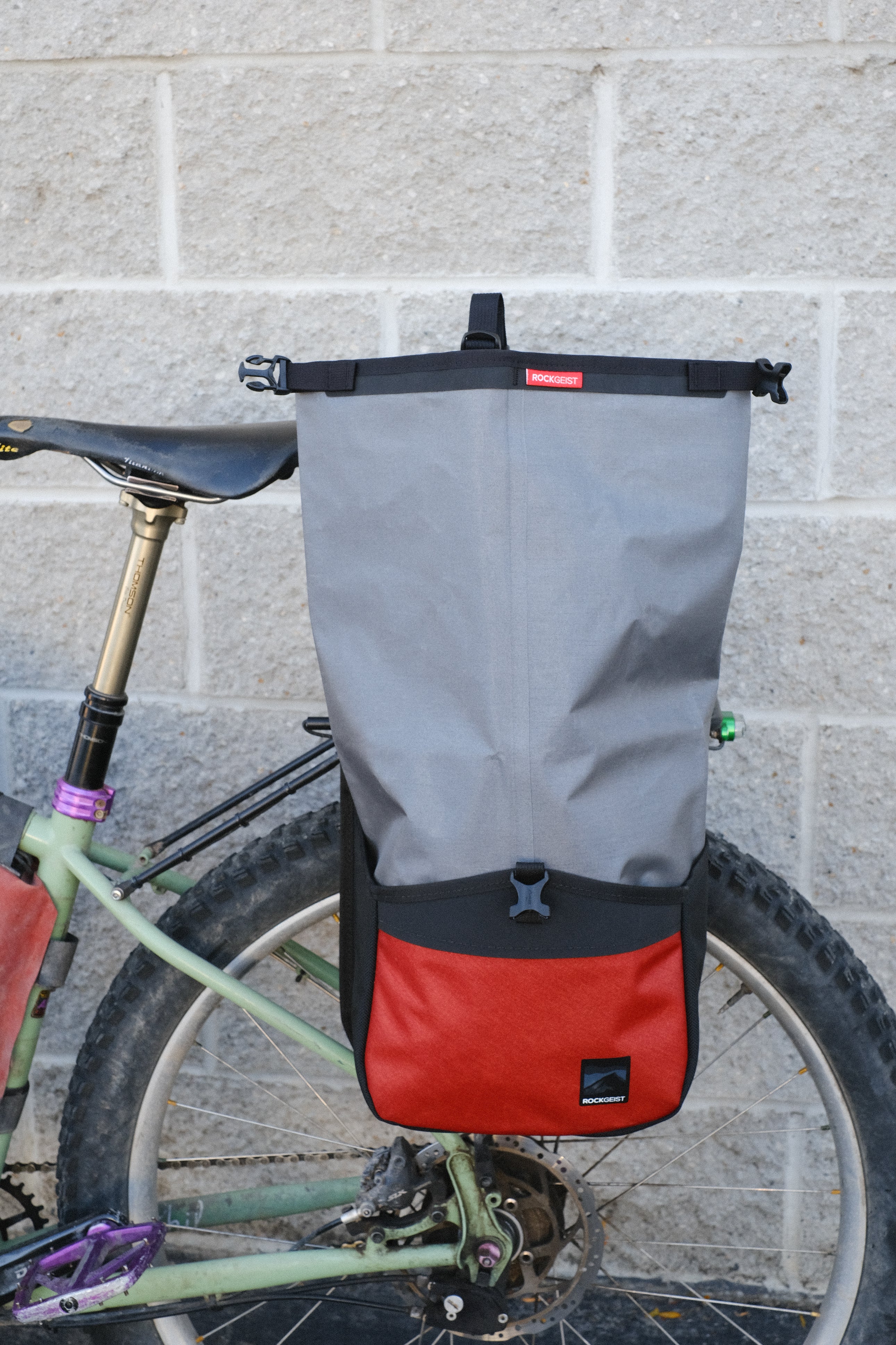 Rockgeist Microwave Panniers in Tumblerust